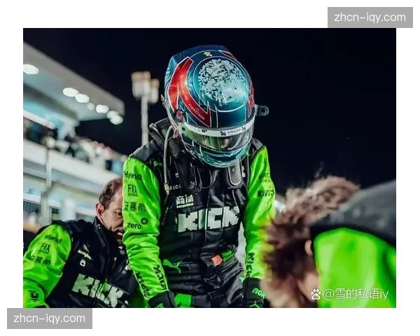 F1澳大利亚大奖赛正赛：塞恩斯杆位出发夺冠，周冠宇收获积分