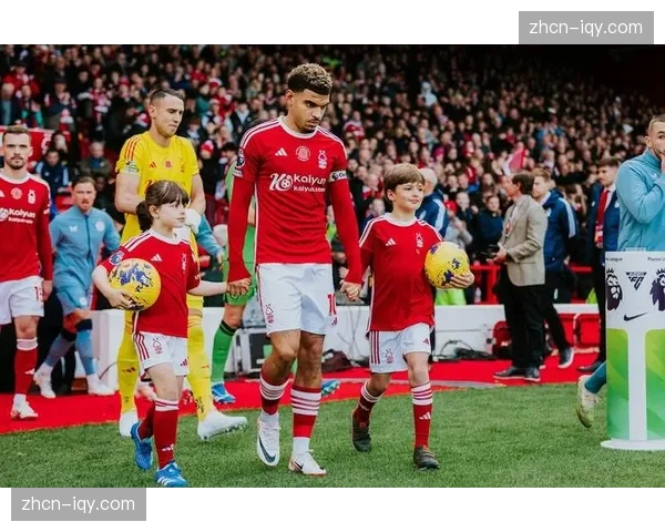 一名赛事球童因试图在比赛中向球员索要签名而被禁止工作 一名赛事球童因试图在比赛中向球员索要签名而被禁止工作